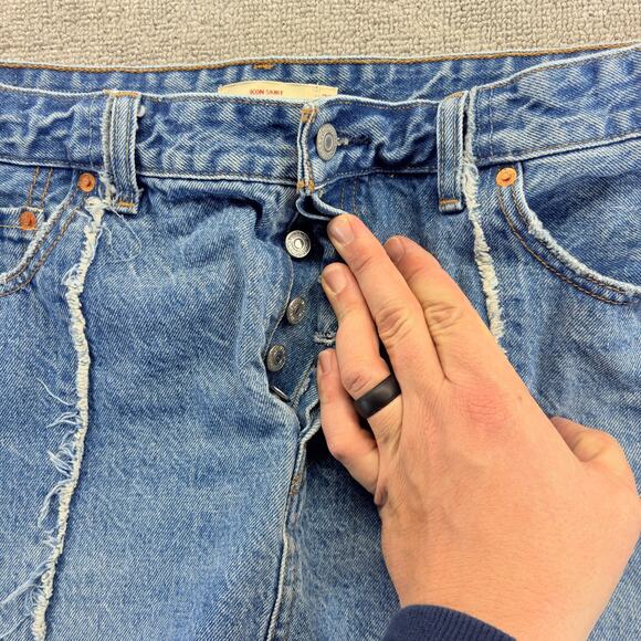 Levis Premium Icon Jean Skirt Women's 32 Blue Denim Button Fly Distressed Rock - Picture 7 of 8